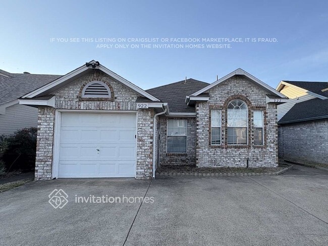 property at 922 Gaynor Ave