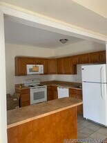 1135 Commonwealth Ave, Unit 1 in Boston, MA - Building Photo