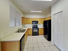 8913 E Calypso Ave in Mesa, AZ - Building Photo - Building Photo