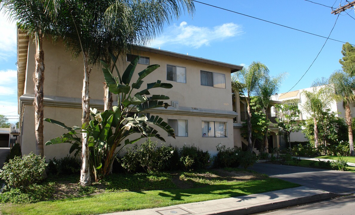 5229 Harmony Ave in North Hollywood, CA - Building Photo