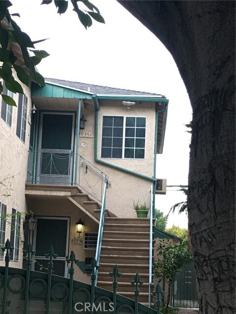 4933 Cahuenga Blvd in Los Angeles, CA - Building Photo