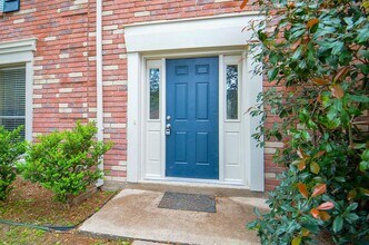 18135 Brooknoll Dr in Houston, TX - Building Photo - Building Photo