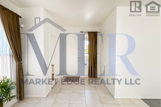 8647 W Brown St in Peoria, AZ - Building Photo - Building Photo