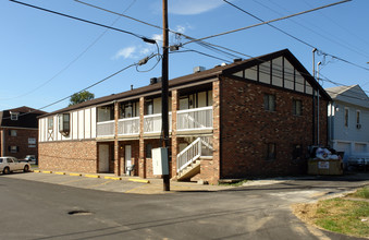 901 Chestnut St in Kenova, WV - Building Photo - Building Photo