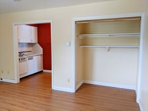 Sassafras Apartments in Bloomington, IN - Foto de edificio - Interior Photo