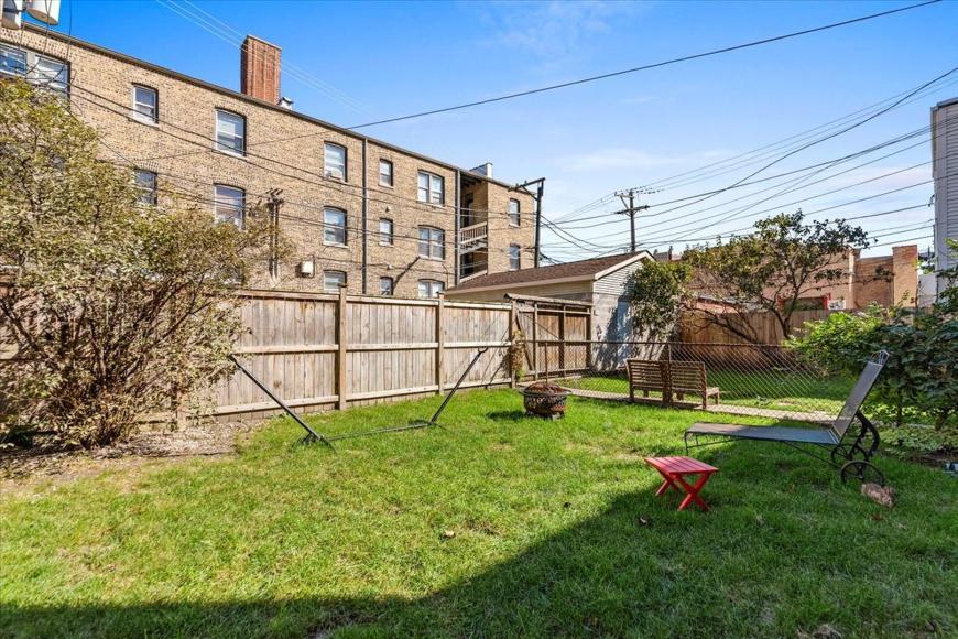 4821 N Washtenaw Ave in Chicago, IL - Building Photo