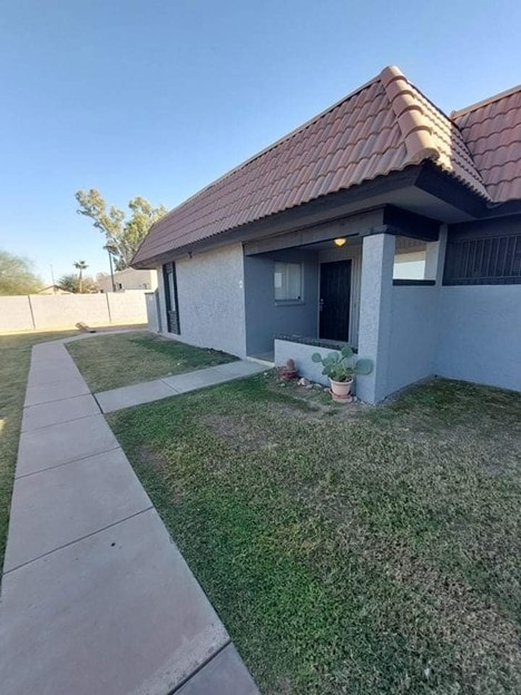property at 9003 W Elm St