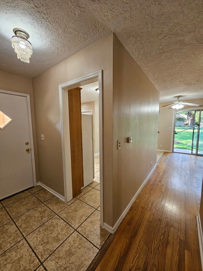 917 W Symmes St in Norman, OK - Building Photo - Building Photo