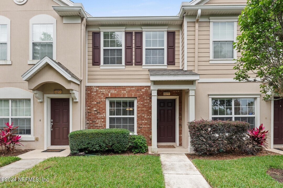 8159 Summerside Cir in Jacksonville, FL - Building Photo