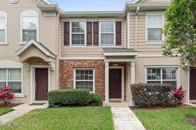 property at 8159 Summerside Cir