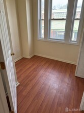 409 Pearl St-Unit -2 Fl in Woodbridge, NJ - Building Photo - Building Photo