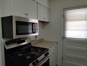 Knollridge Garden Apartments in Coralville, IA - Foto de edificio - Interior Photo