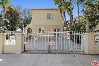 2149 Glendon Ave in Los Angeles, CA - Building Photo - Building Photo