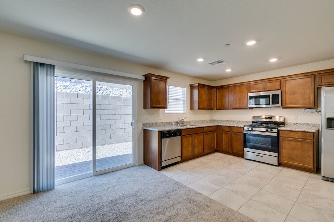 301 Rain Quail Wy in Henderson, NV - Building Photo