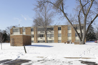 Fremont Court Apartments in Bloomington, MN - Foto de edificio - Building Photo