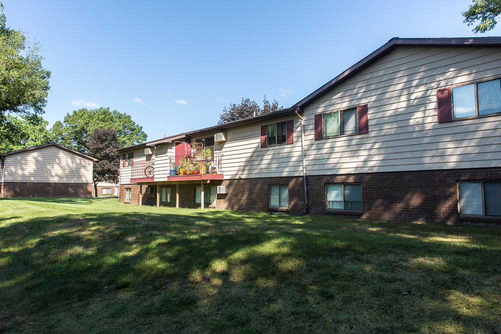 Dunbar Woods Apartments in Wyoming, MI - Foto de edificio