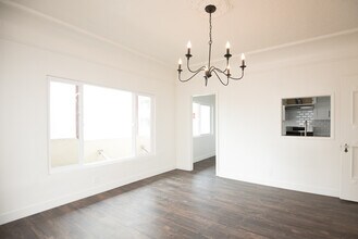 4570 W Adams Blvd, Unit 4570 in Los Angeles, CA - Building Photo - Building Photo