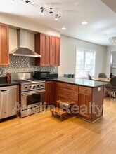 404 S Hanley Rd in Clayton, MO - Building Photo - Building Photo