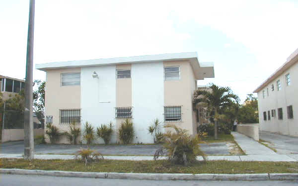 1980 SW 6TH St in Miami, FL - Foto de edificio - Building Photo