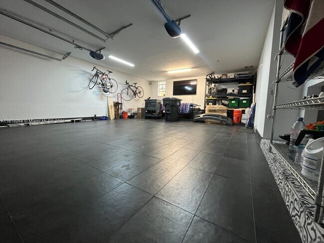 2520 SW 14th Ave in Fort Lauderdale, FL - Building Photo - Building Photo