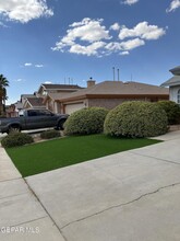 12217 Chato Villa Dr in El Paso, TX - Foto de edificio - Building Photo