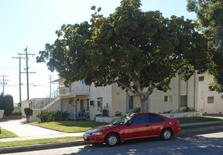 520 E Hurst St in Covina, CA - Building Photo - Building Photo