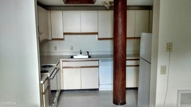 100 Bemis Rd-Unit -Apt 308 in Fitchburg, MA - Building Photo - Building Photo