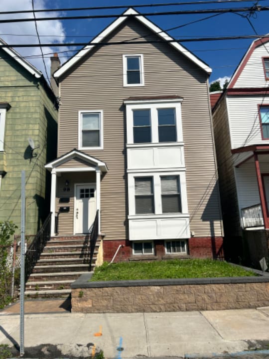 98 Ellis Ave in Irvington, NJ - Foto de edificio