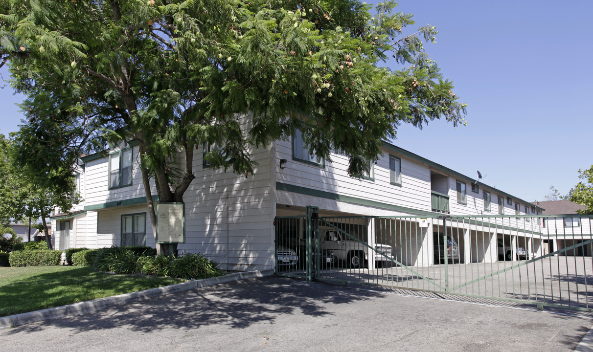 Juniper Apartments in Fontana, CA - Building Photo