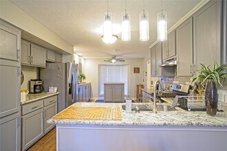 5303 Lincoln Town Dr in Katy, TX - Building Photo - Building Photo