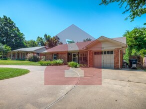 2024 NW 45th St in Oklahoma City, OK - Building Photo - Building Photo