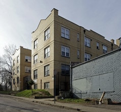 St. Clair Manor in Cincinnati, OH - Foto de edificio - Building Photo