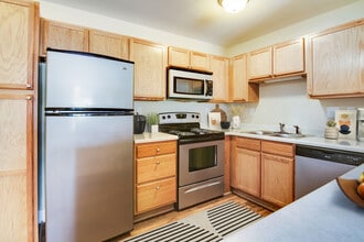 West Pointe in Asheboro, NC - Foto de edificio - Building Photo