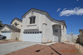 9330 Cool Creek Ave in Las Vegas, NV - Building Photo - Building Photo