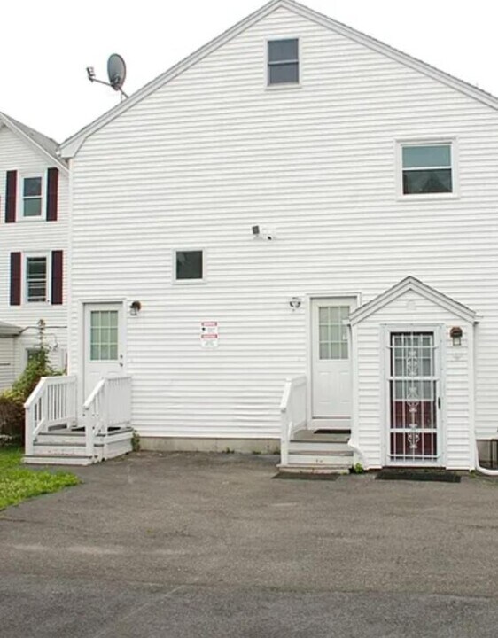 61 Tracey St in Peabody, MA - Building Photo