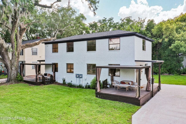 property at 1510 Naldo Ave