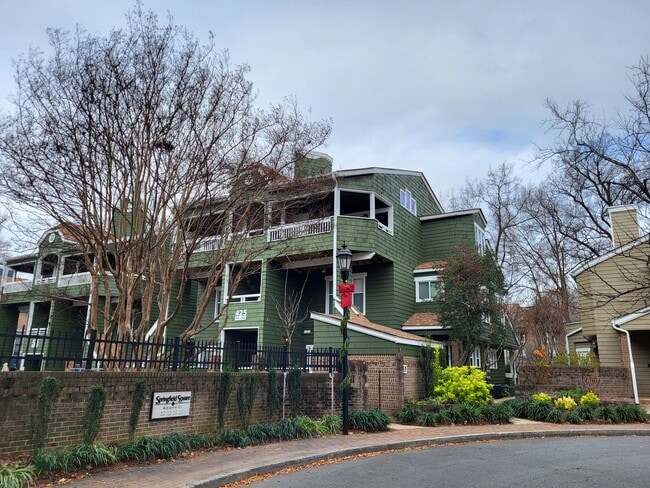 property at 425 W 8th St