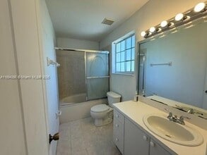 14371 SW 136th Ave in Miami, FL - Building Photo - Building Photo