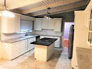 3750 Whitman Cir in Carmel By The Sea, CA - Building Photo - Building Photo