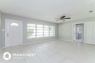 1805 16th Ave Dr W in Bradenton, FL - Building Photo - Building Photo