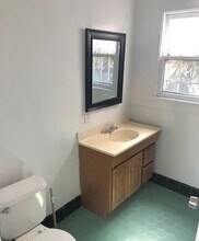 6119 11th Ave, Unit 6119.75 in Los Angeles, CA - Building Photo - Building Photo
