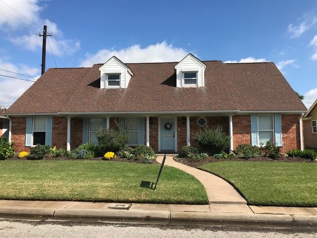 property at 3030 Heron Dr