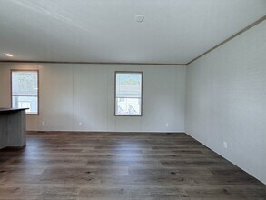 52963 N Yorktown Ct in New Baltimore, MI - Building Photo - Building Photo