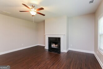 5941 Apple Grove Rd NE in Buford, GA - Building Photo - Building Photo