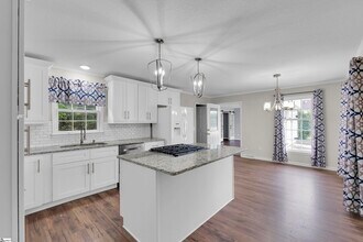 203 Roper Mountain Rd Ext in Greenville, SC - Building Photo - Building Photo