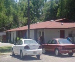 826 SW 64th Ter in Gainesville, FL - Building Photo