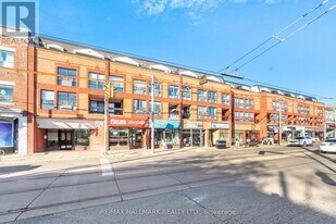 2112 Queen St E in Toronto, ON - Building Photo