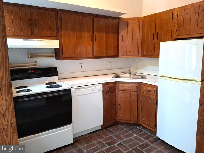 property at 311 N Randolph St