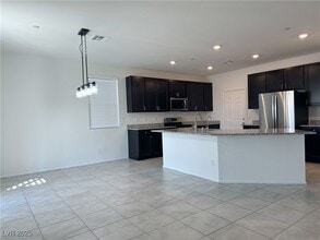 2900 Aragon Ter Wy in Henderson, NV - Building Photo - Building Photo