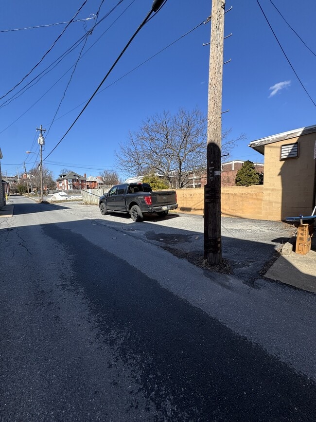 126 College Ave in Lancaster, PA - Building Photo - Building Photo